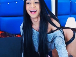 Huge Cock Tranny Babe Solo Masturbation