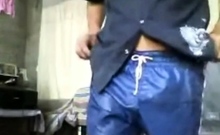 Sri Lankan guy jerking of for Web Cam