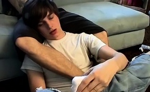 Teen boy feet movietures and video gay Hung Boy Worships A J