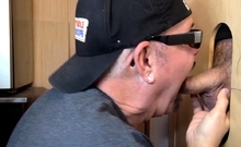 Facial loving gloryhole DILF sucks cock