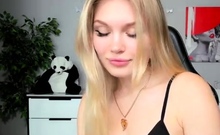 Blonde solo jerking off