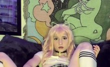 Awesome Amateur teen blonde toying pussy