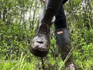 Slutty girl foot fetish with masturbation