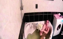 Peeking At Stepdaughter Amy Shaving In The Bath