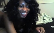 Ebony Amateur Loves White Cock On Webcam